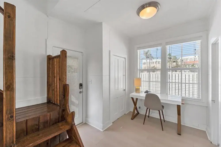 307 Taylor Street Unit b