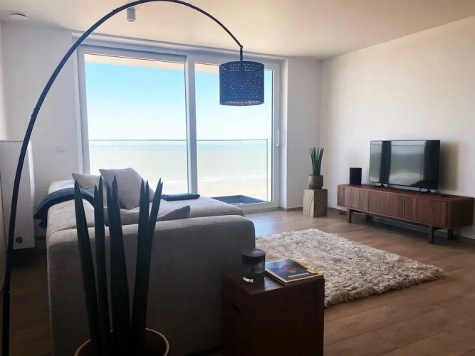 Seafront Luxury With Ocean Views