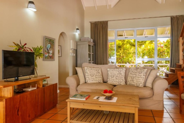4 Bedrooms Villa