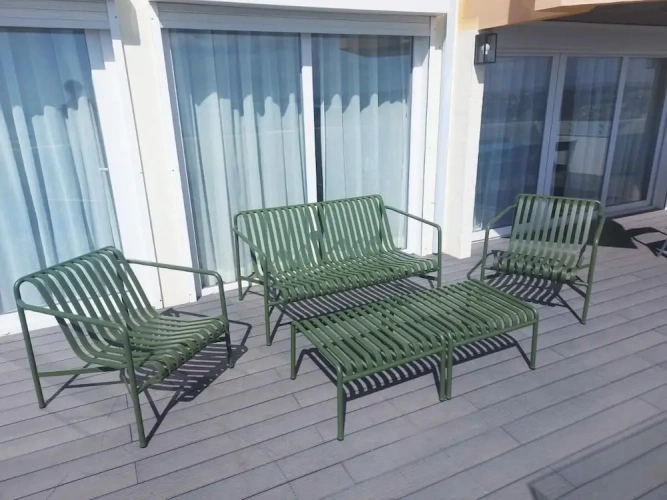 Apartment with balcony