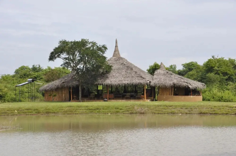 Cadjan Earth eco lodge