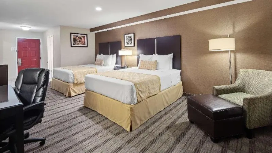 Quadruple room