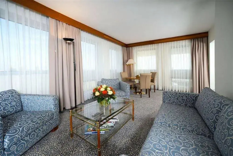 Best Western Plus Hotel Beaulac