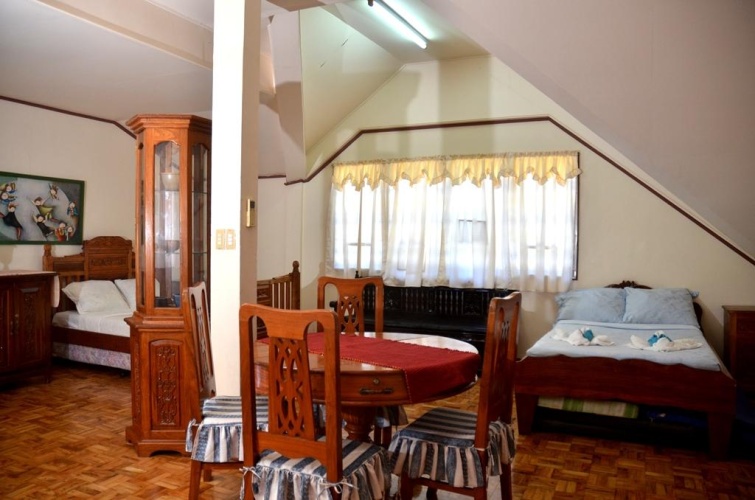 Standard Quadruple Family room