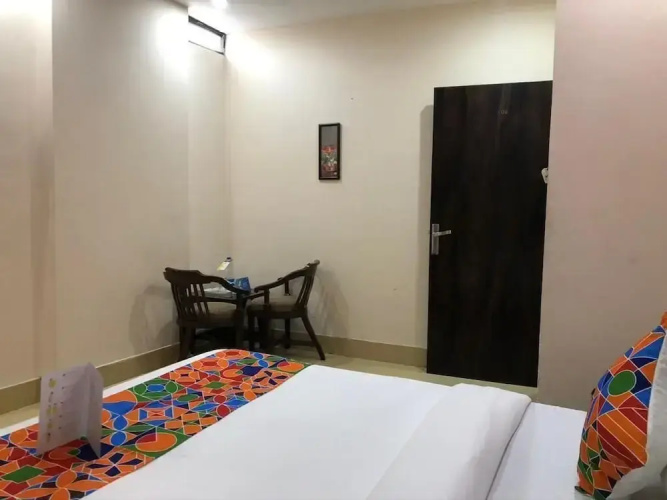 Hotel J S Regency