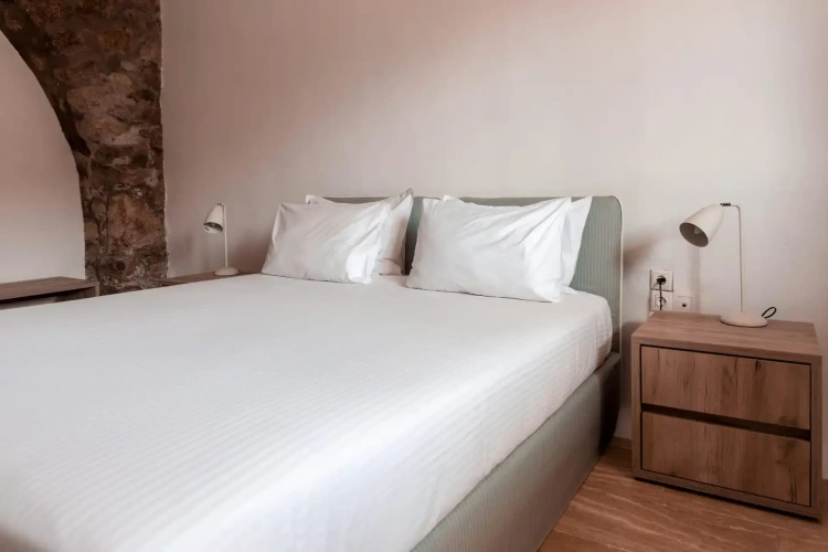 Family Suite with land view