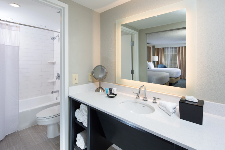 Crowne Plaza Melbourne-Oceanfront photo 10