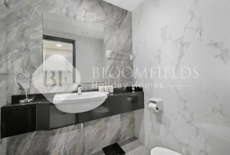 1306 Bloomfields Casual STU Elite Tower
