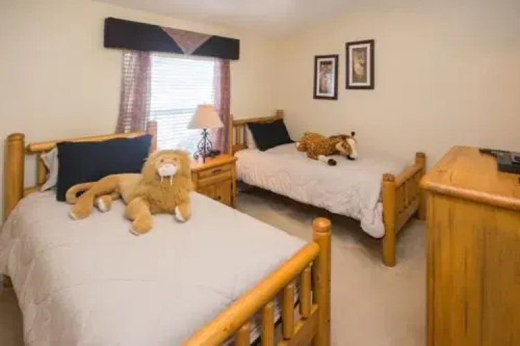 Vicky's Windsor Hills Townhouse