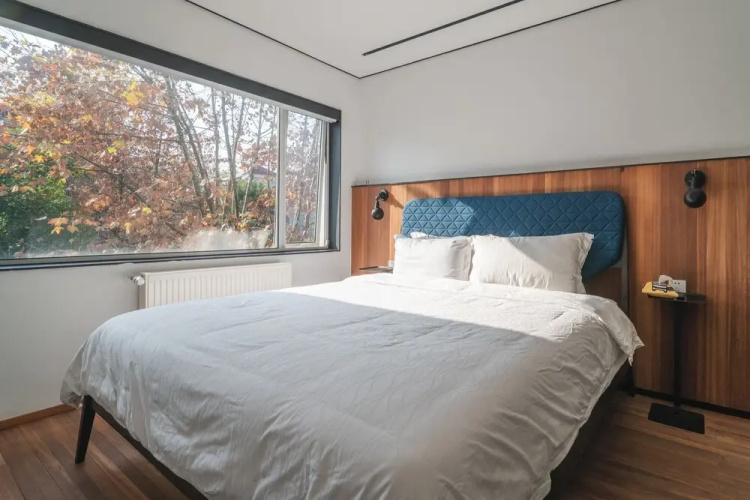 Smart House with 3 Suites