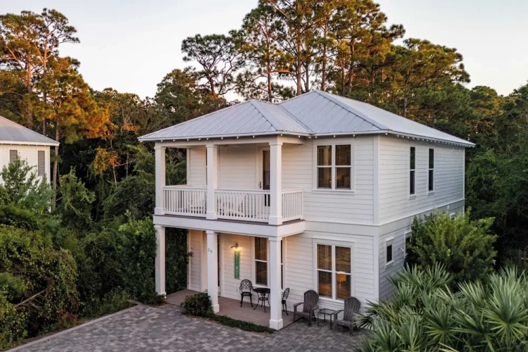 4 Bedrooms Cottage