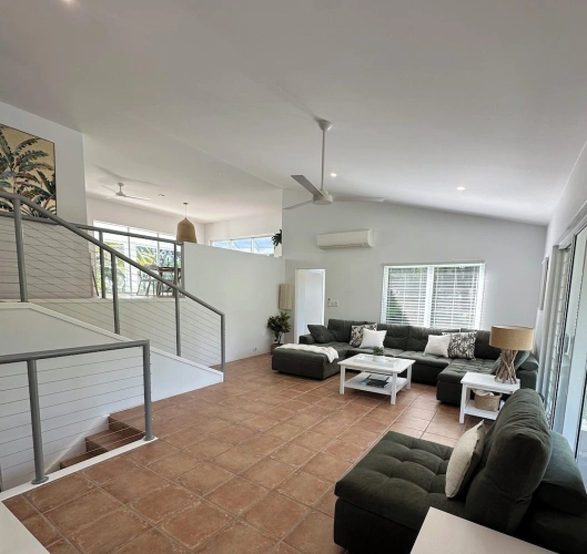 5 Bedrooms Cottage with park view