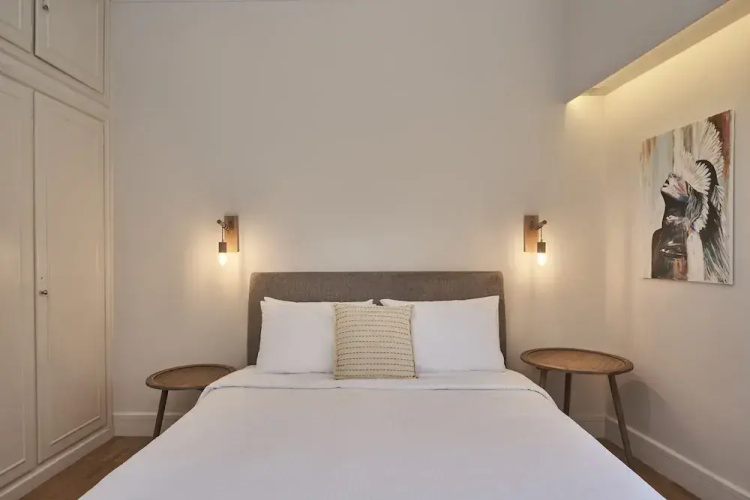 Chic n Bright 3Bd Apt with Hilton View