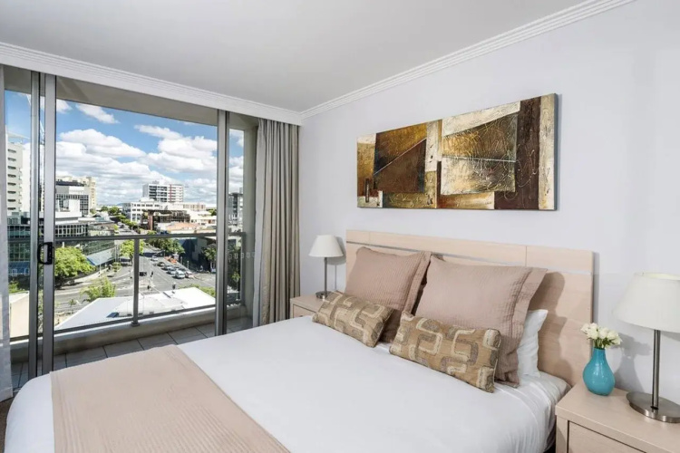 Oaks Brisbane Lexicon Suites