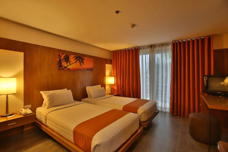 Crown Regency Beach Resort