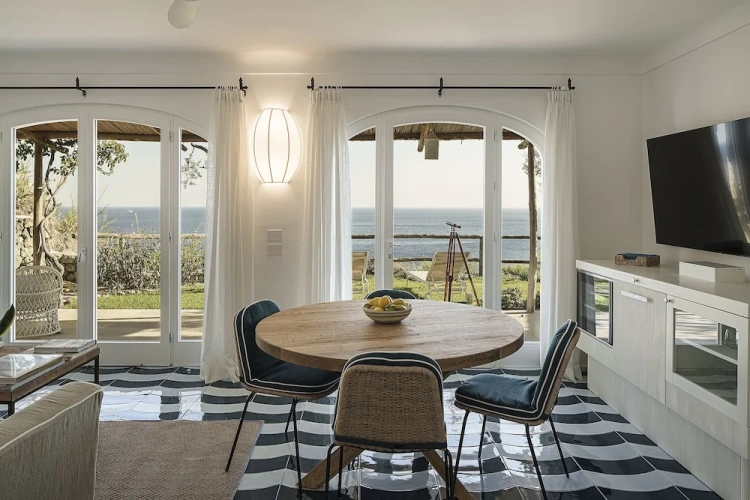 2 Bedrooms Superior Apartment with sea view