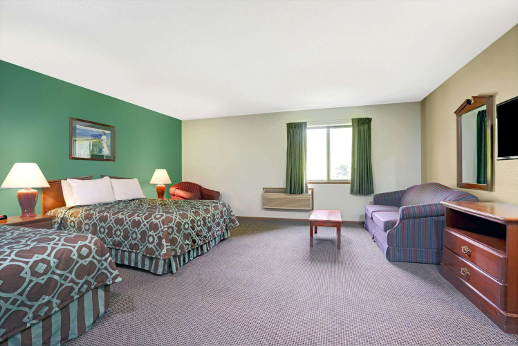 River Hill Inn & Suites