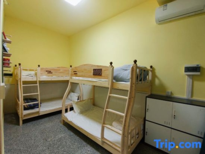 Bed in Dorm (female dorm)