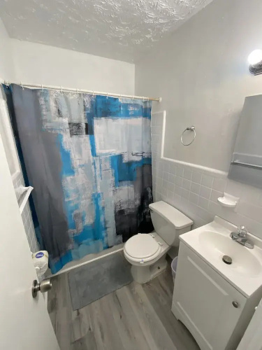 Uptown Suites