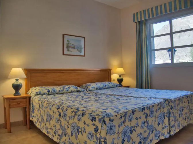 Apartamentos Jardin del Conde
