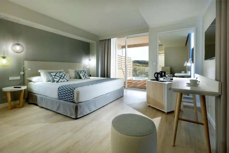 Deluxe room