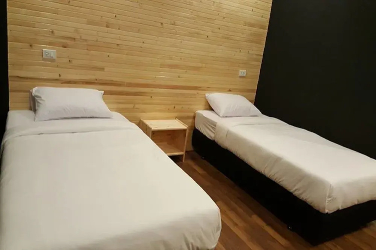INDY Room Hostel