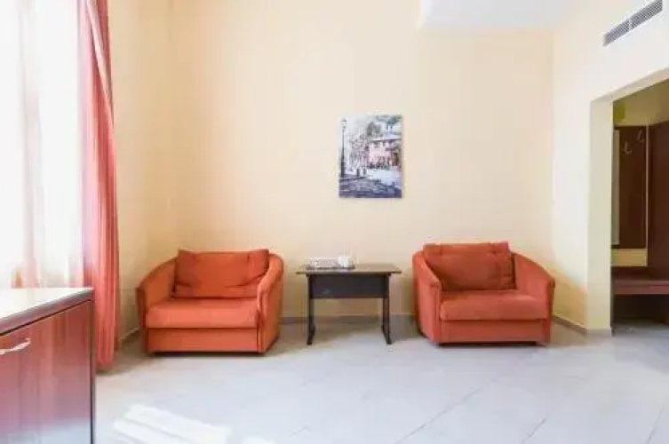 Akroza Hotel