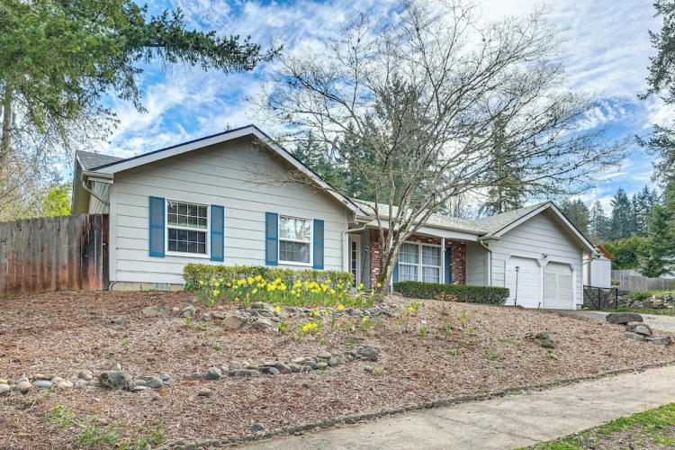 3 Bedrooms Cottage