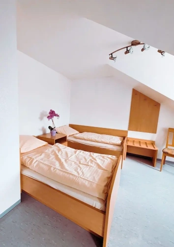 Economy Twin room with courtyard view
