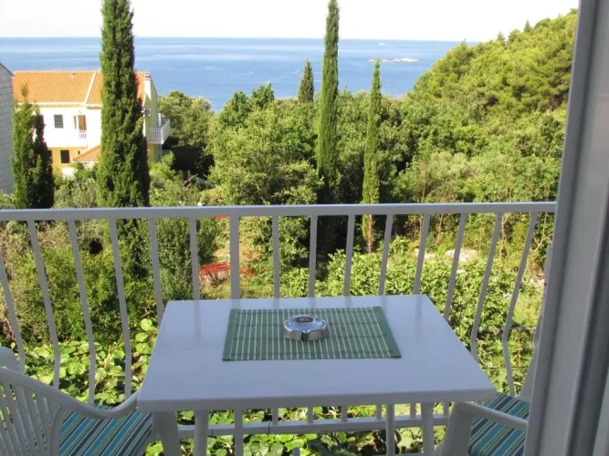 2 Bedrooms Apartment with balcony and with sea view