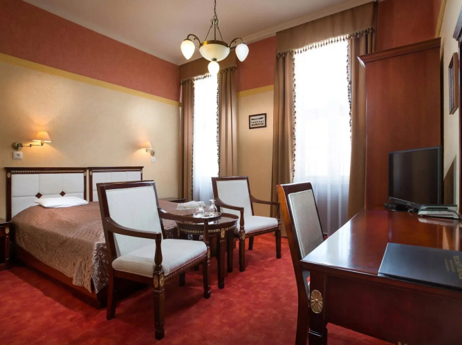 Nelson Hotel