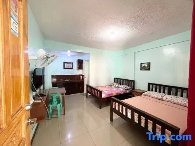 Standard Quadruple Family room