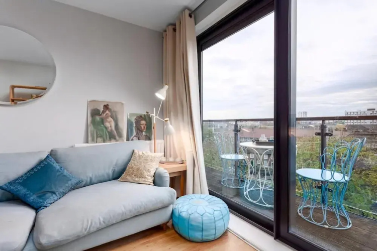Bright and Stylish Kennington Gem