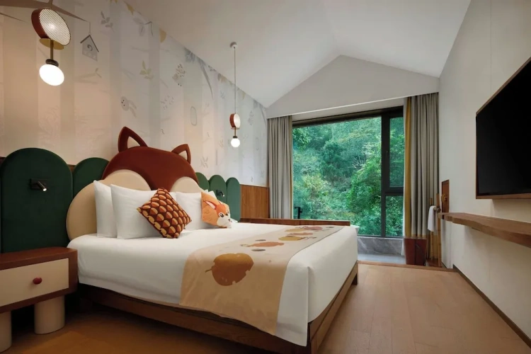 Double Family Suite with balcony and with courtyard view