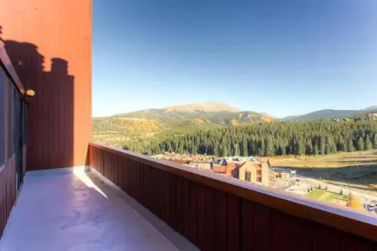Beaver Run Peak 9 Penthouse by RedAwning
