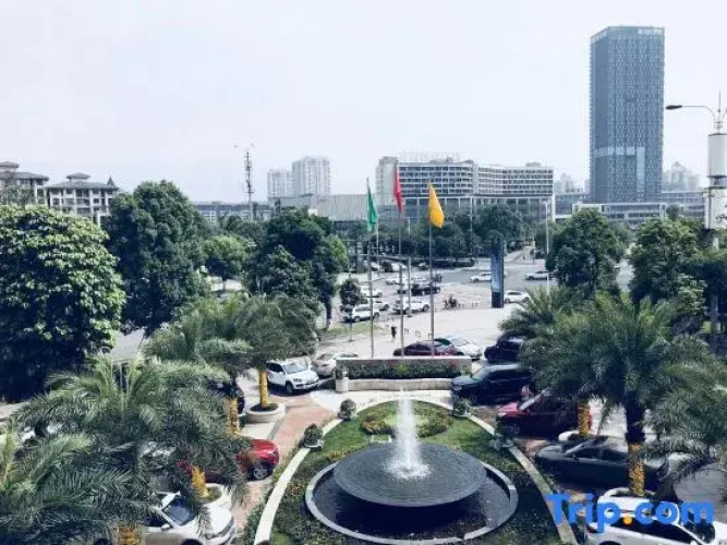 Long U Hotel