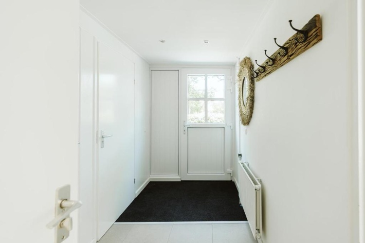 2 Bedrooms Cottage