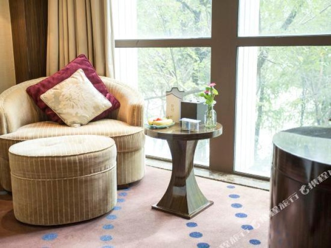 Deluxe Double room with garden view