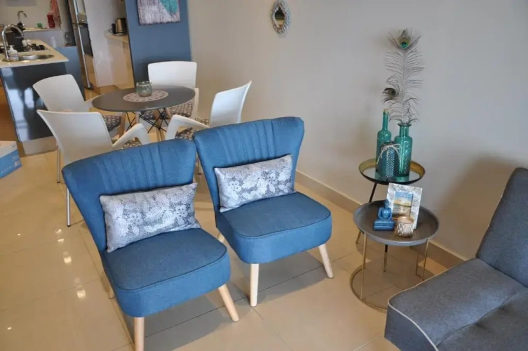 2 Bedrooms Apartment