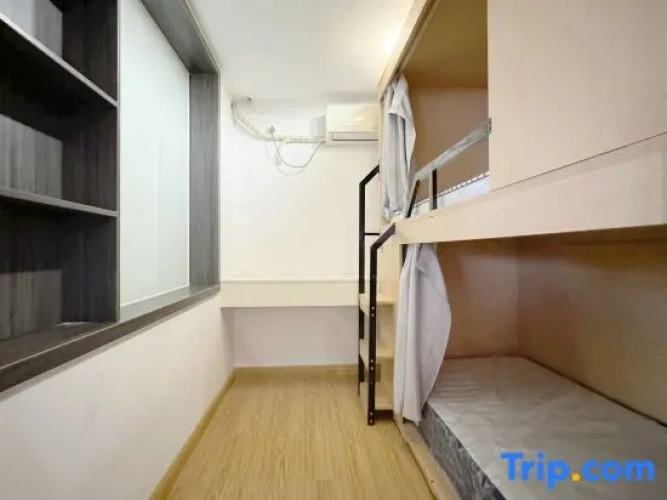 Bed in Dorm (male dorm)