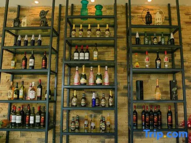 Xiyu Lake-view Hostel