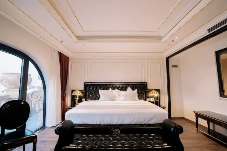 1 Bedroom Deluxe Double room with city view