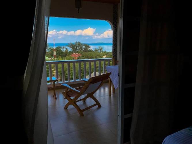 Apartment with sea view