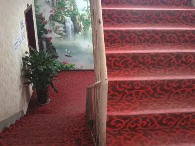 Renshou Yingfan Hotel