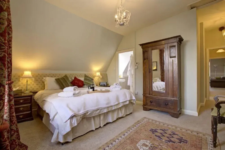 Westwood Lodge Ilkley Moor