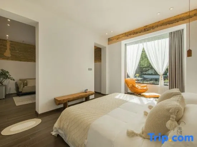 Bed in Dorm