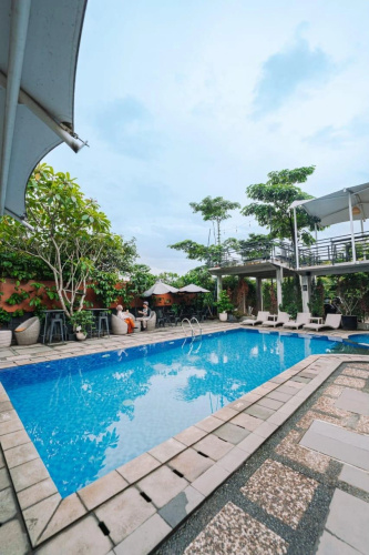 Bell's Place Hotel