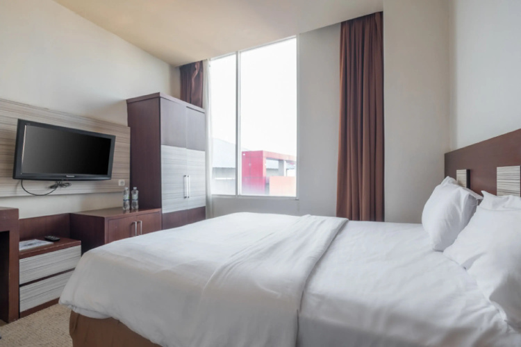 Lynt Hotel Makassar