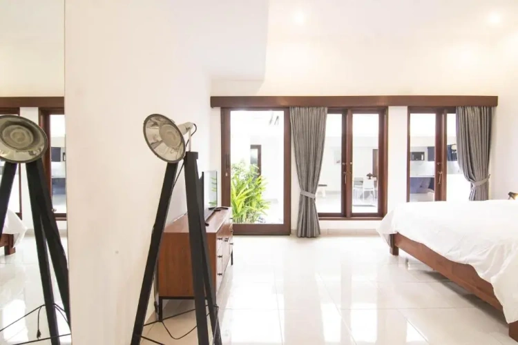 2 Bedrooms Villa