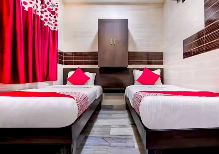 Chellam Residency